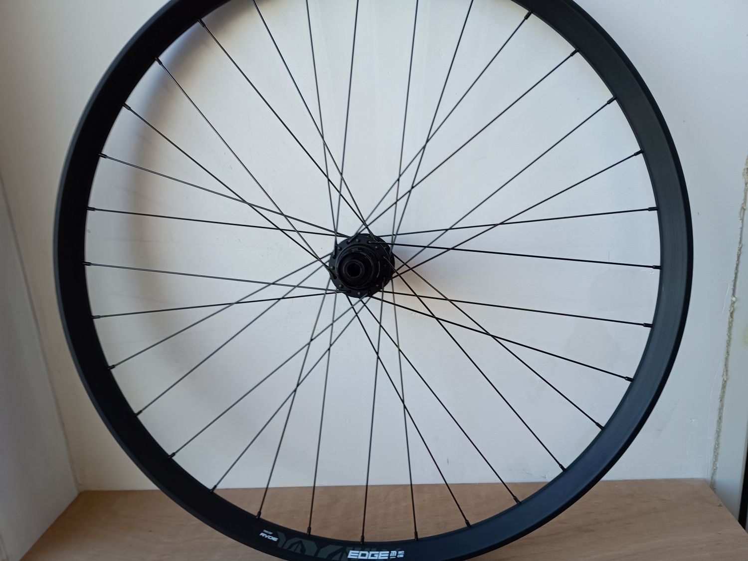 Wielset MTB met DT Swiss 370 IS naven en Ryde Edge M30 OS velgen - Afbeelding 2