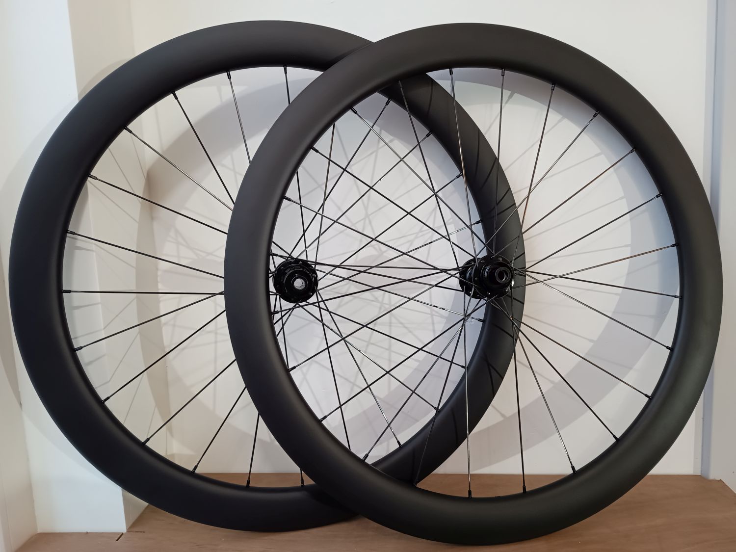 Voorjaarsactie: Wielset Disc Carbon (satin black) Race 50mm hoog 21mm inwendig