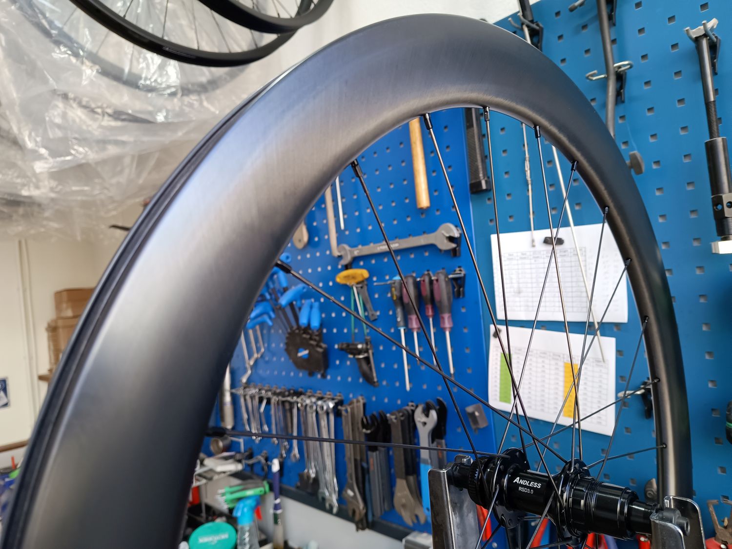 Voorjaarsactie: Wielset Disc Carbon (satin black) Race 50mm hoog 21mm inwendig - Afbeelding 24