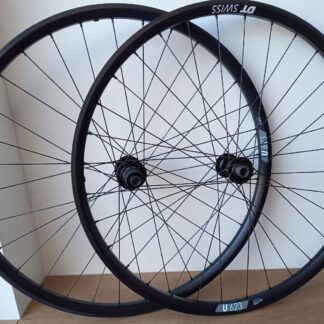 Wielset E-Bike met Shimano naven en DT Swiss velgen