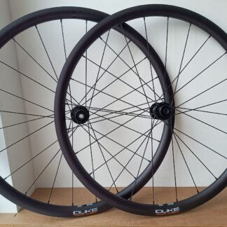 Wielset RSD3.0 CL met Duke Road Runner X 30 en CX-Ray