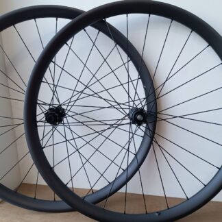 Wielset MTB 29" Carbon 30mm inwendige breedte met DT Swiss SP CL naven (28mm hoog)